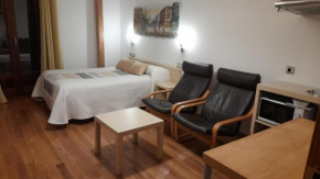 Apartamentos y Estudios LA RISTRA